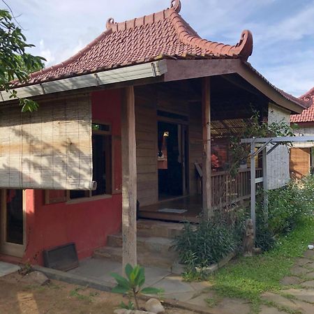 Harry'S Ocean House Pacitan 아파트 외부 사진