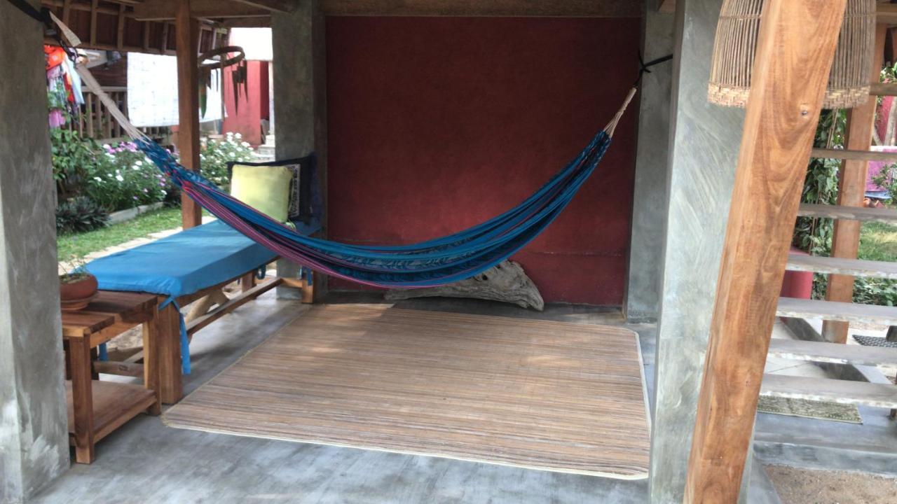 Harry'S Ocean House Pacitan 아파트 외부 사진