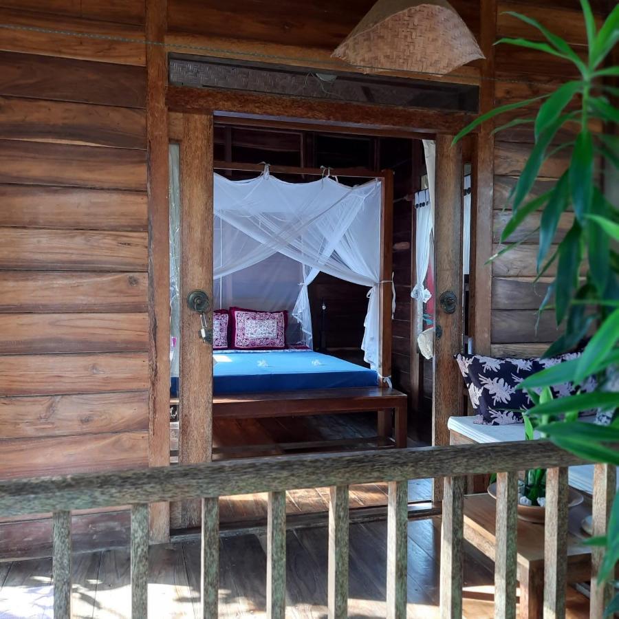 Harry'S Ocean House Pacitan 아파트 외부 사진