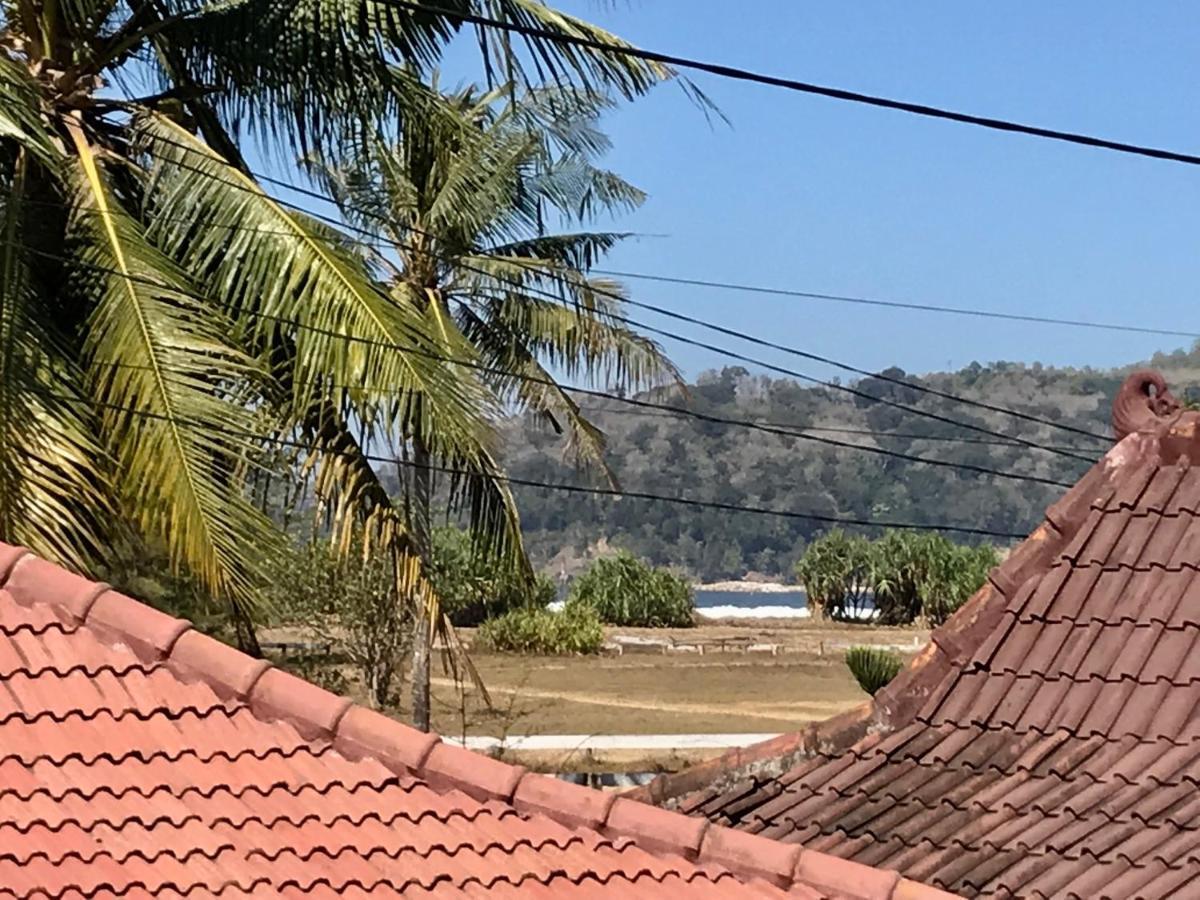 Harry'S Ocean House Pacitan 아파트 외부 사진