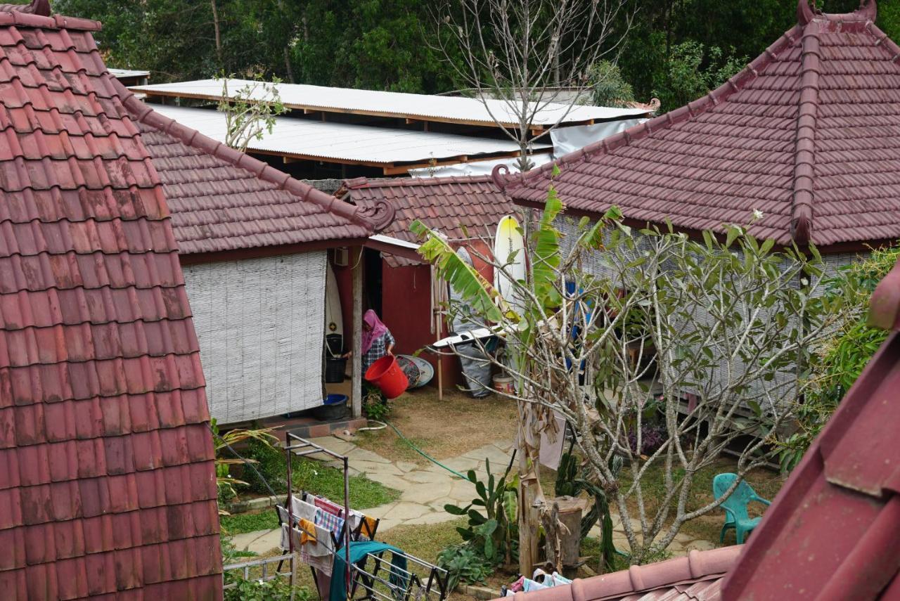 Harry'S Ocean House Pacitan 아파트 외부 사진