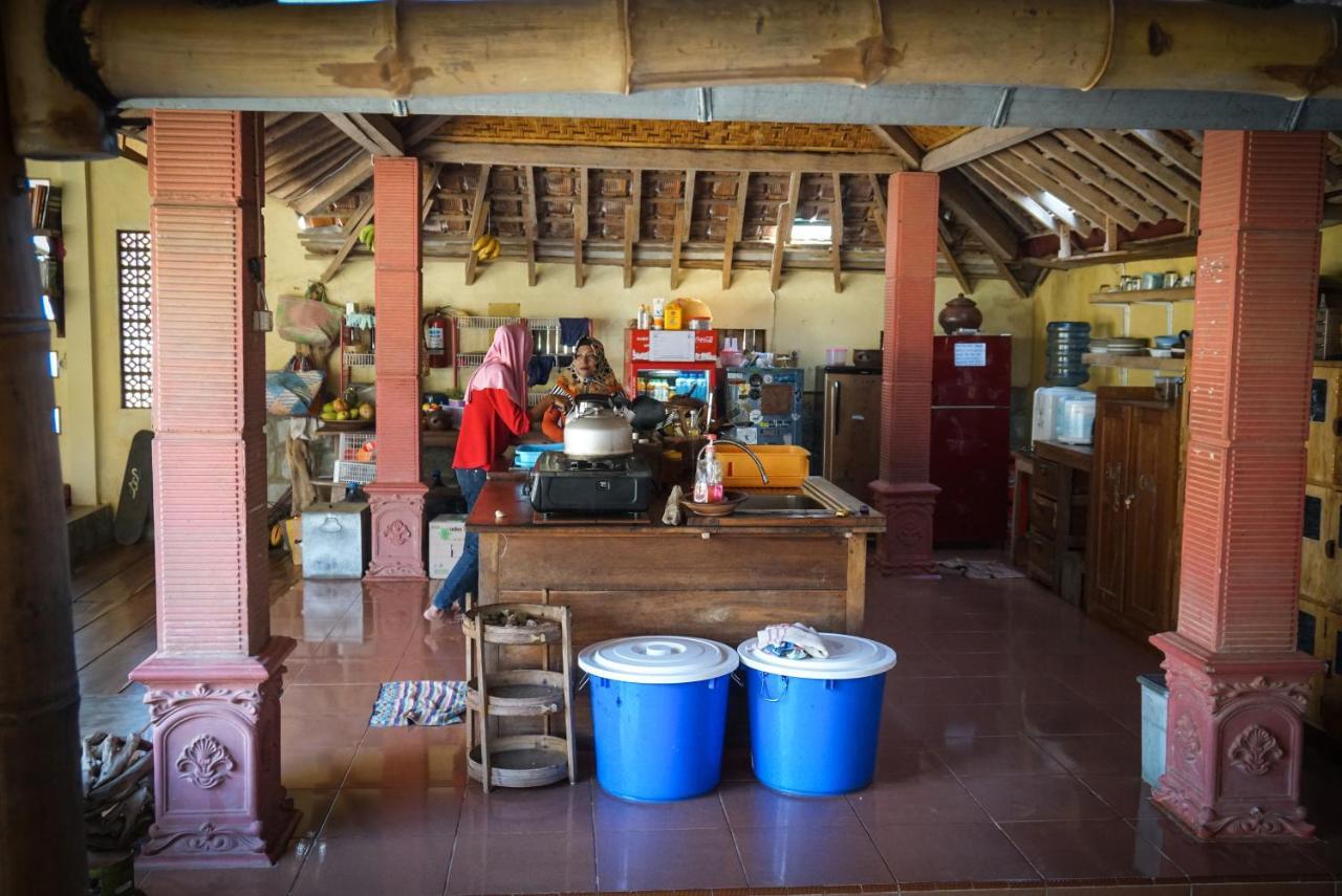 Harry'S Ocean House Pacitan 아파트 외부 사진