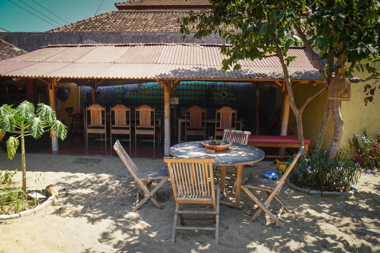 Harry'S Ocean House Pacitan 아파트 외부 사진