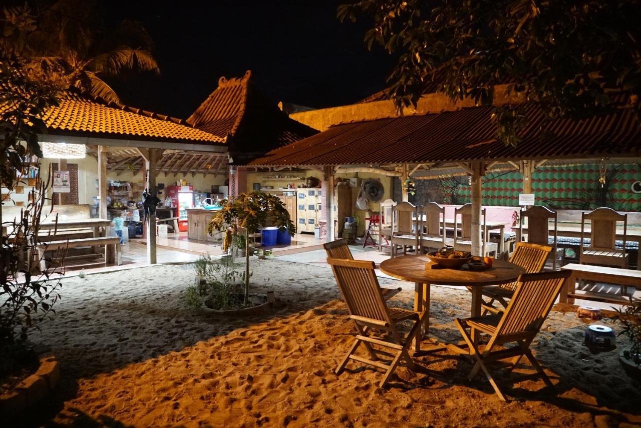 Harry'S Ocean House Pacitan 아파트 외부 사진