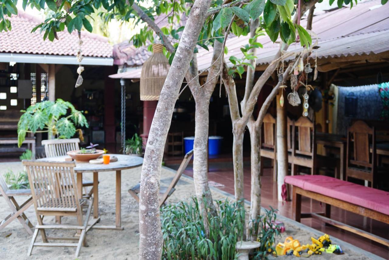 Harry'S Ocean House Pacitan 아파트 외부 사진
