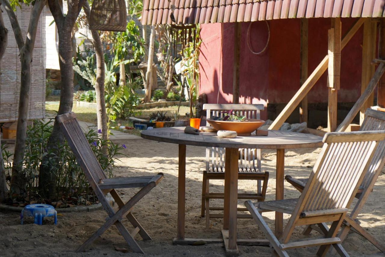 Harry'S Ocean House Pacitan 아파트 외부 사진